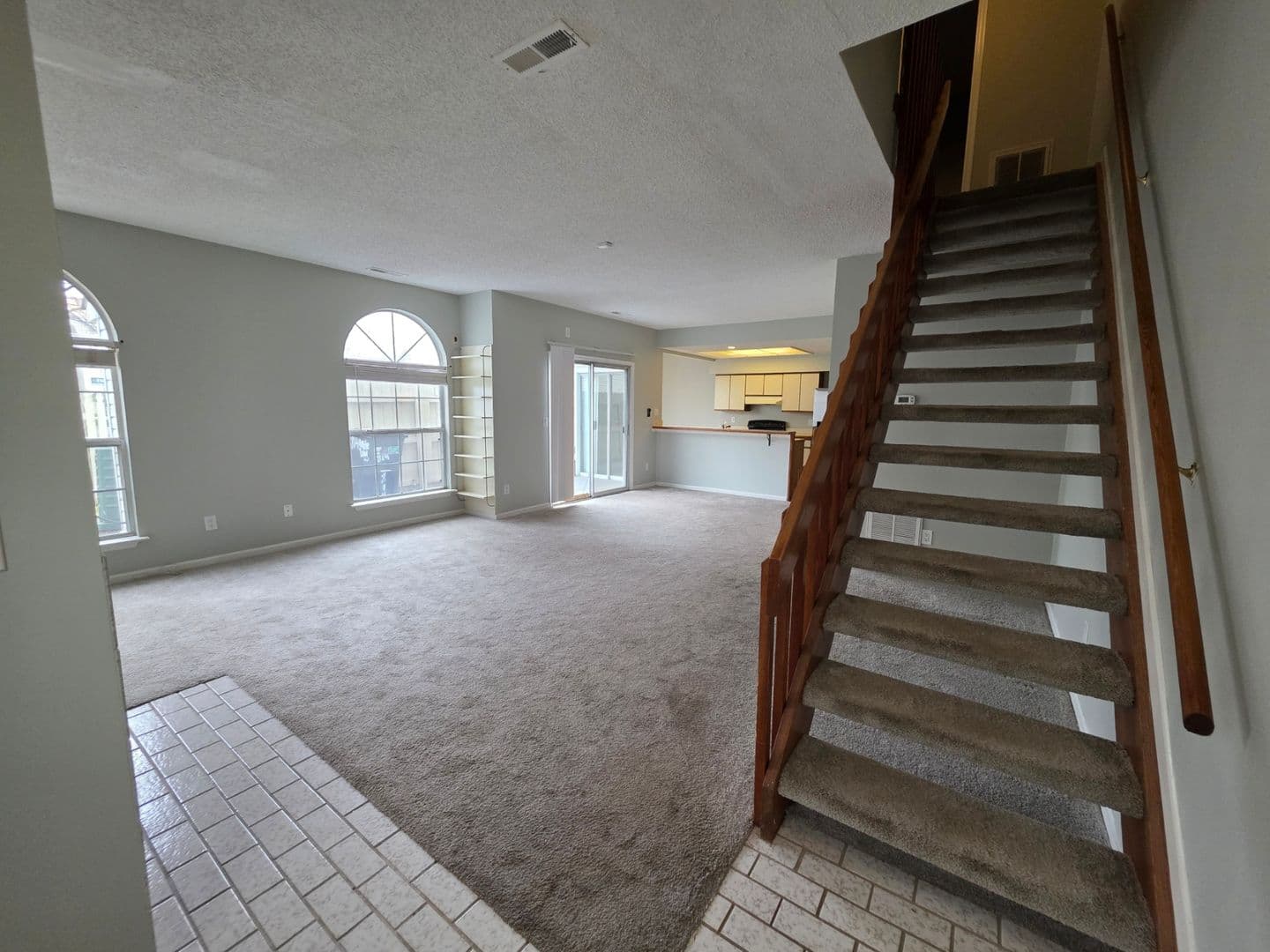 Virginia Beach Condo: 814 Gable Way