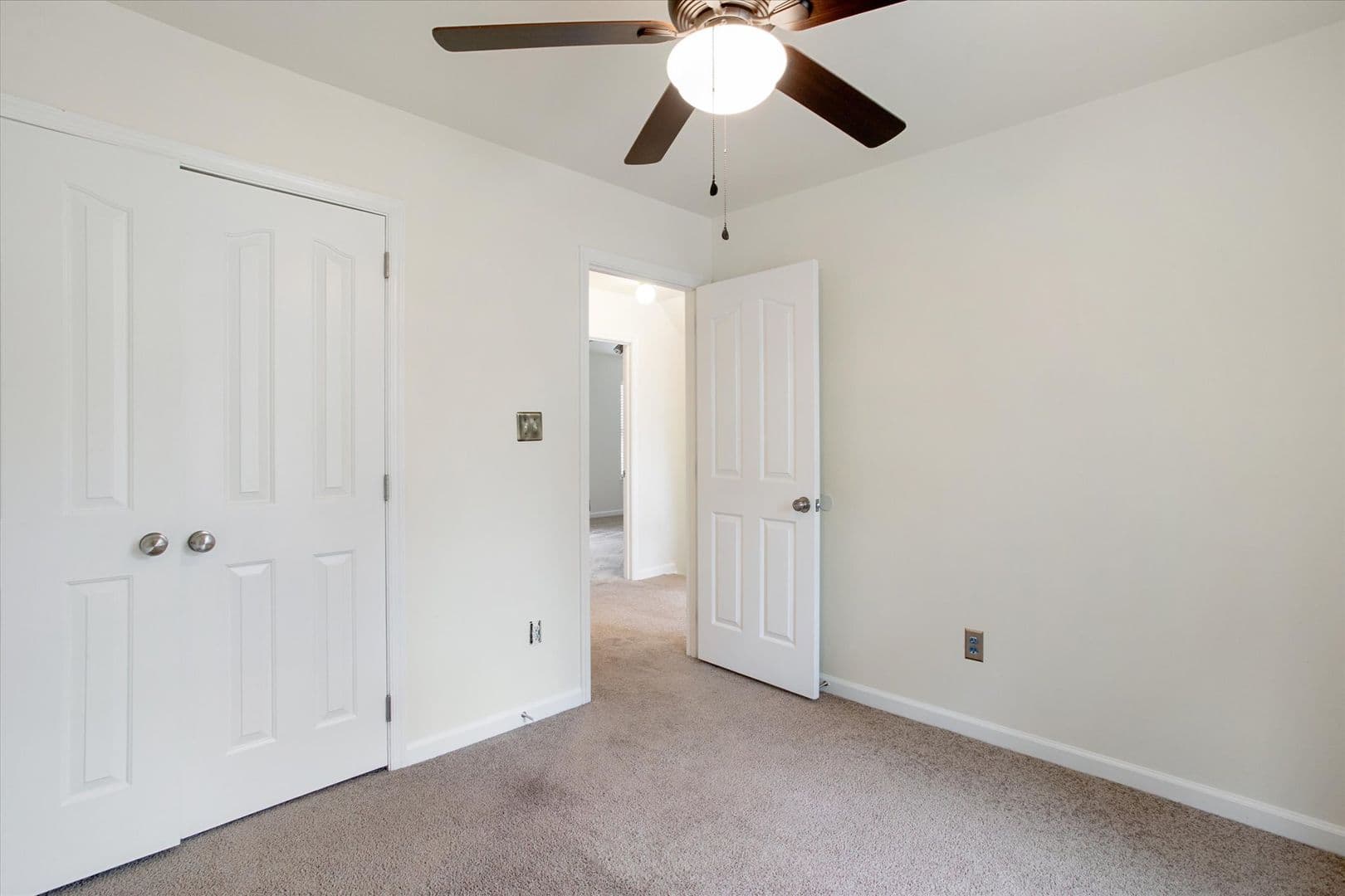 Newport News House: 724 Galleon Drive