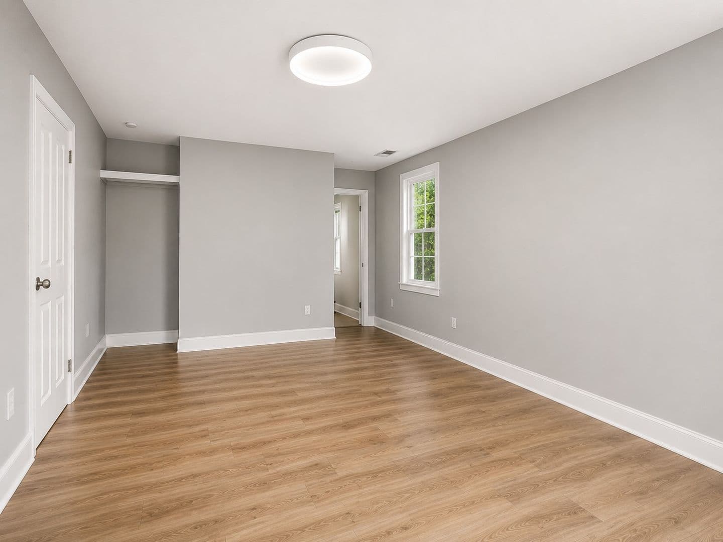 West Point House: 33345 King William Road