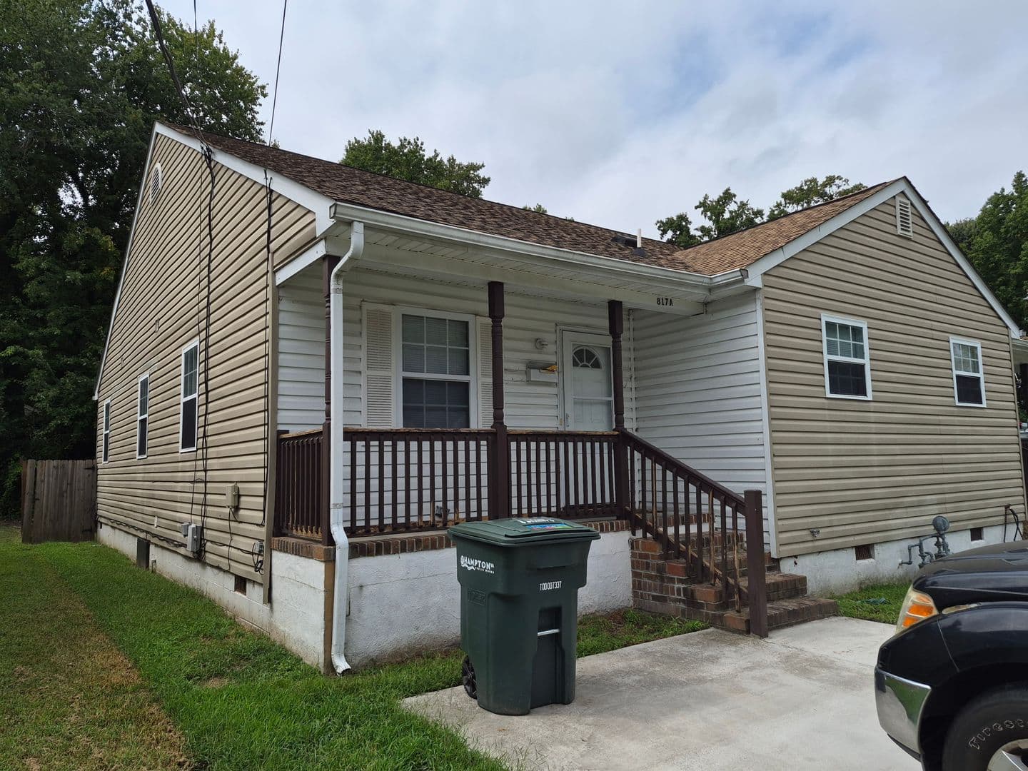 Hampton Apartment: 817 Pocahontas Place