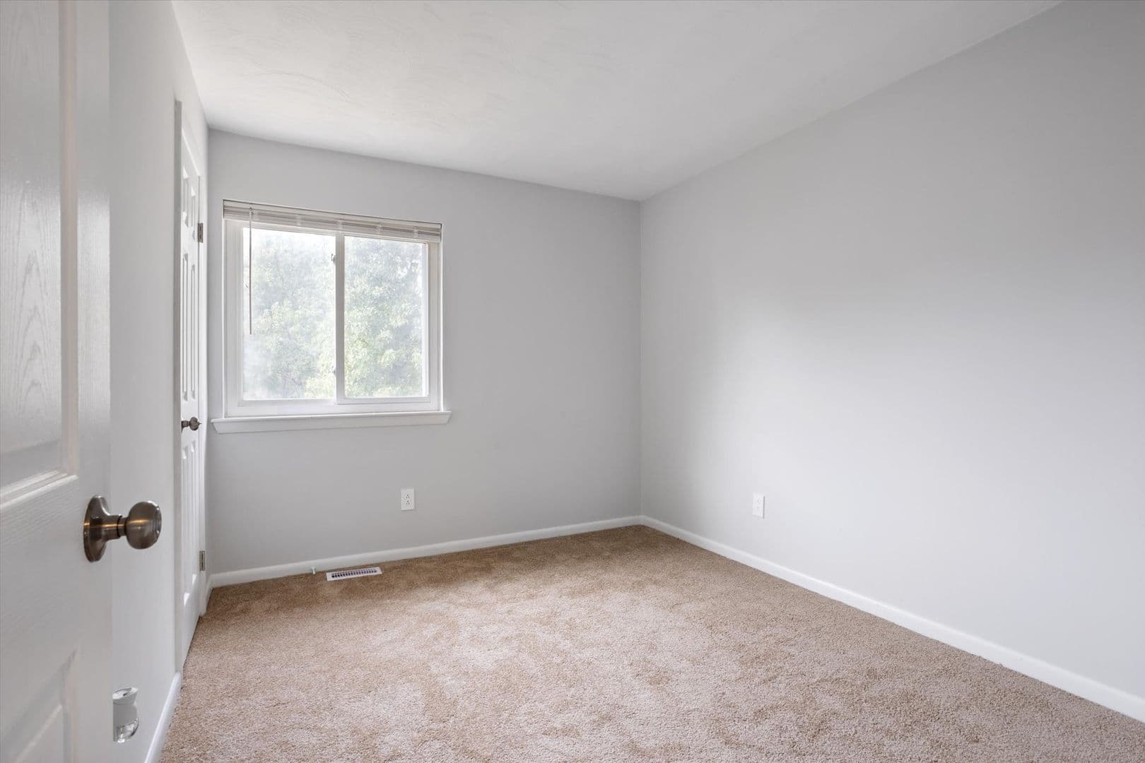 Virginia Beach Townhome: 5525 Campus Drive