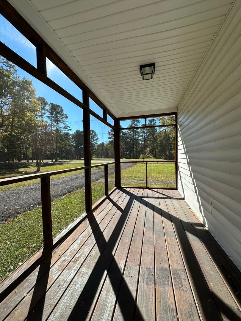 West Point House: 34067 King William Road