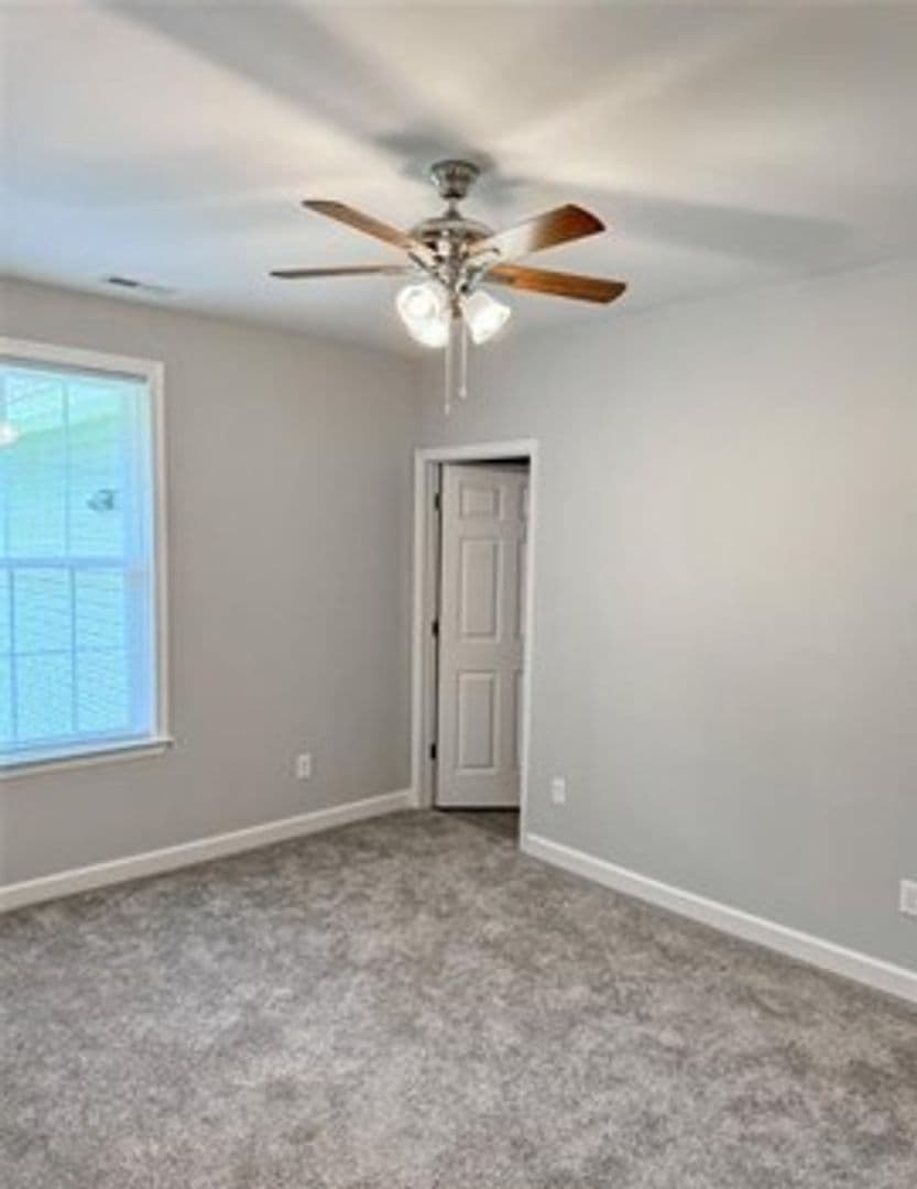 Williamsburg House: 205 Neck O Land Road