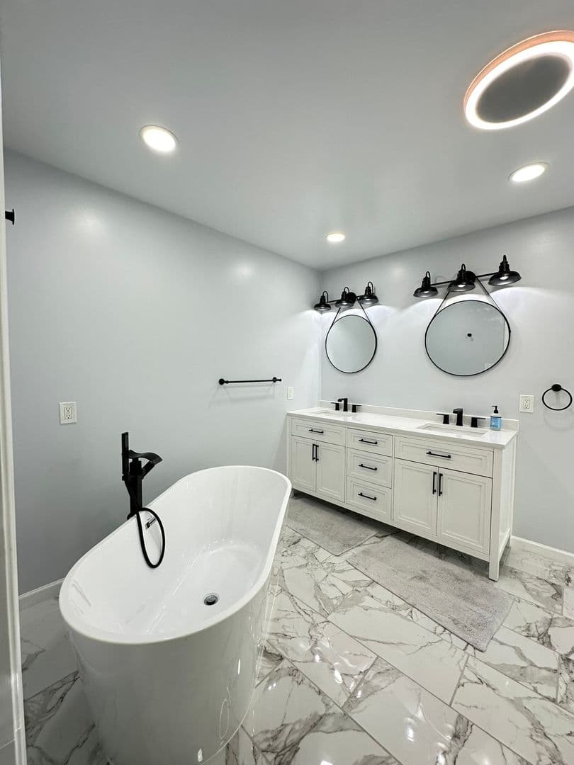 West Point House: 34067 King William Road