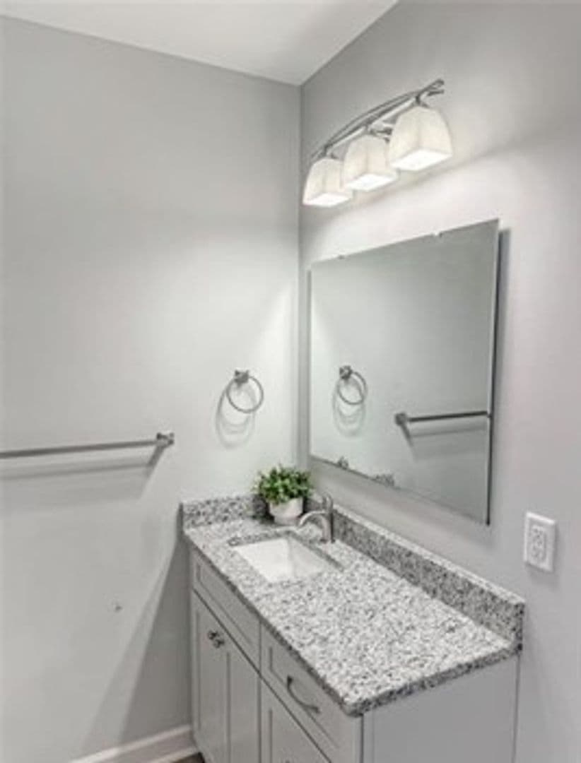 Williamsburg House: 205 Neck O Land Road