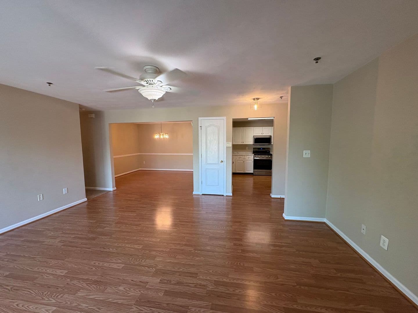 Virginia Beach House: 2204 Lesner Crescent #200