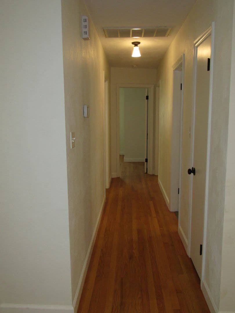Virginia Beach House: 5113 Lobaugh Drive