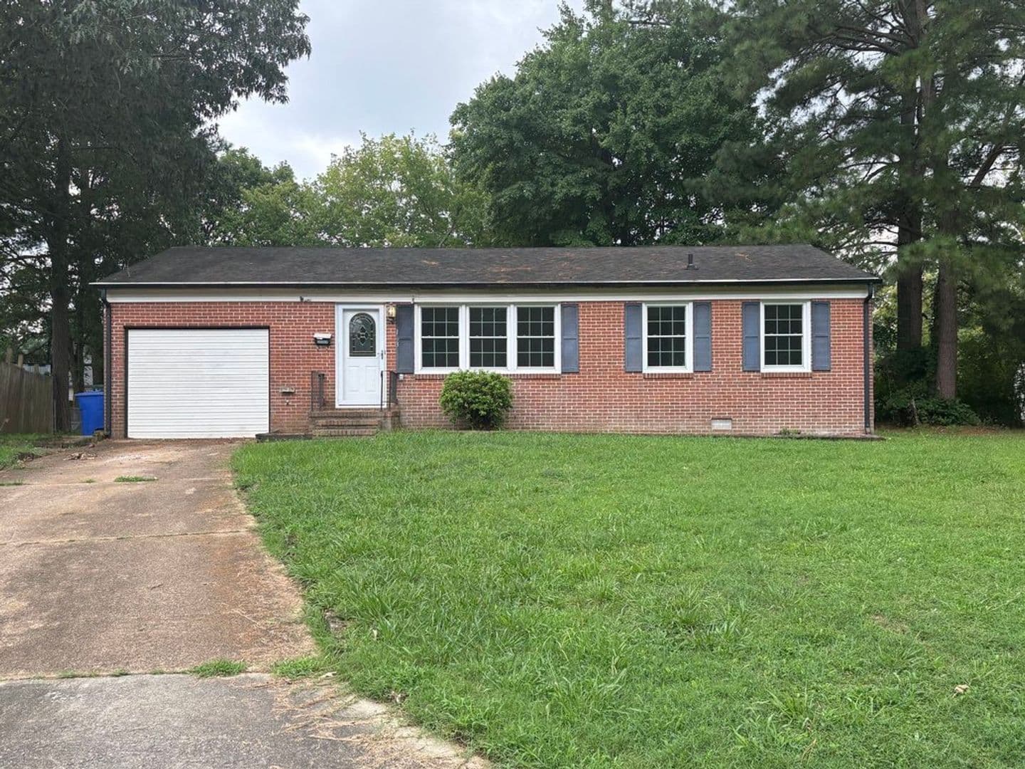 Newport News House: 163 Alva Circle