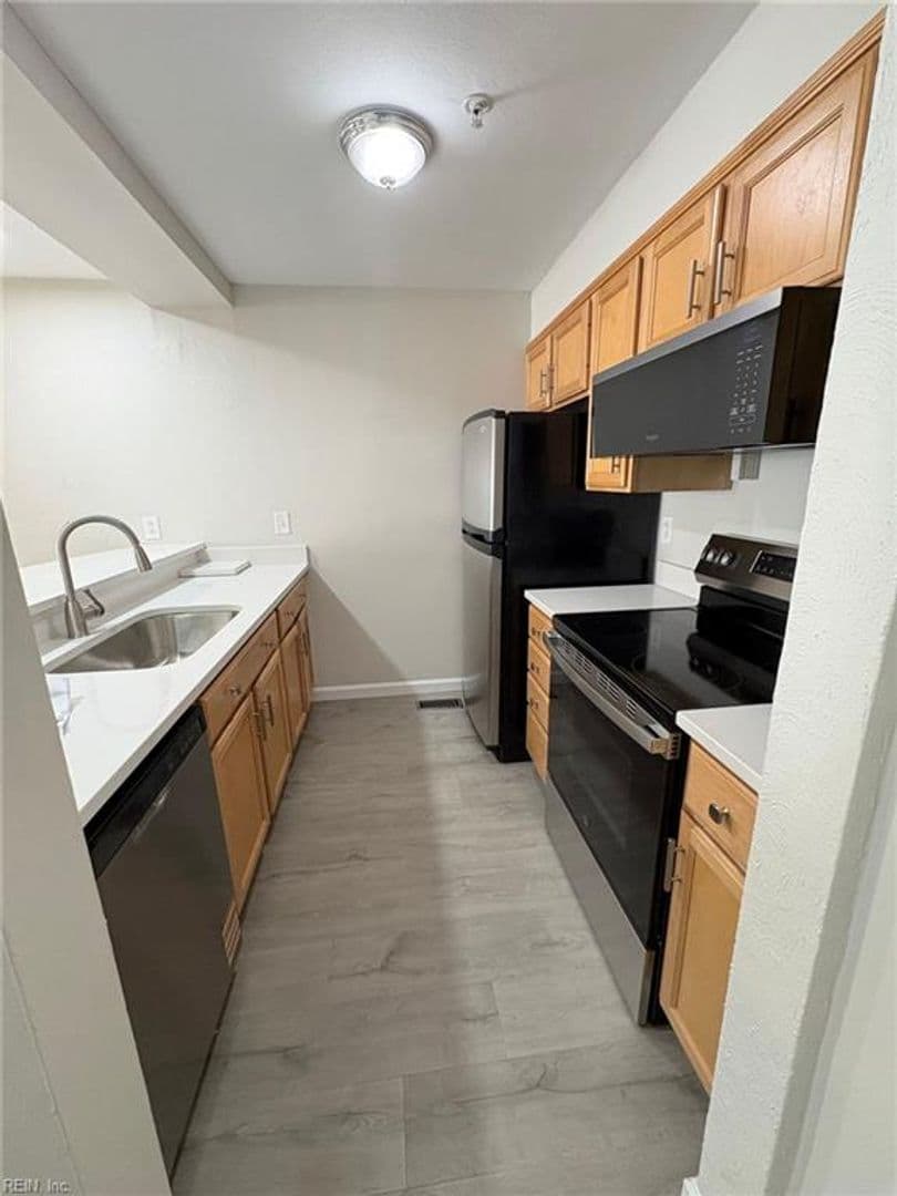 Virginia Beach Condo: 2356 Bays Edge Avenue