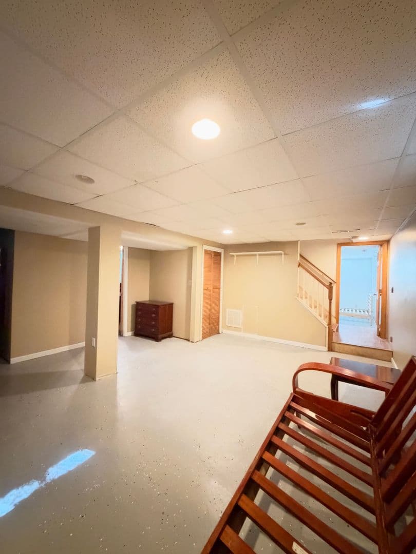 Williamsburg House: 115 Mimosa Drive