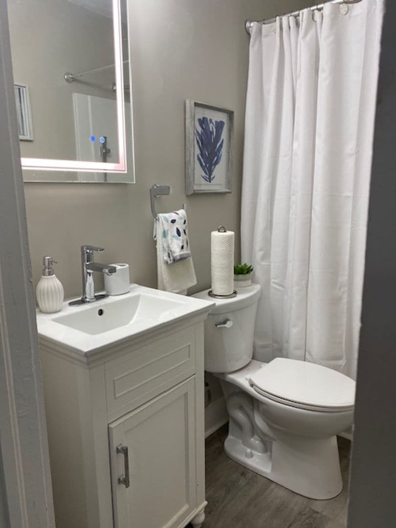 Virginia Beach House: 333 North Birdneck Road