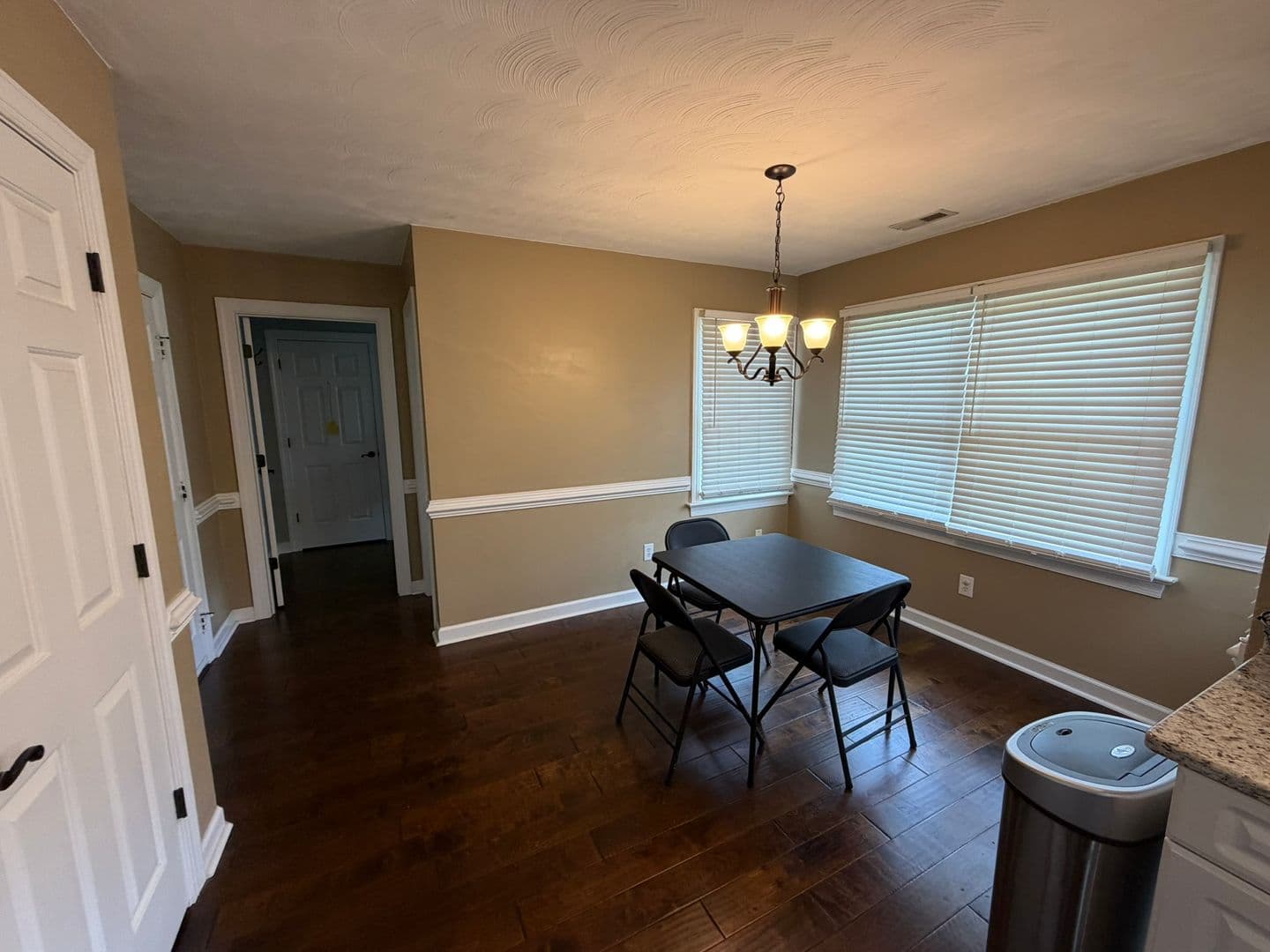 Suffolk House: 7003 Neal Court
