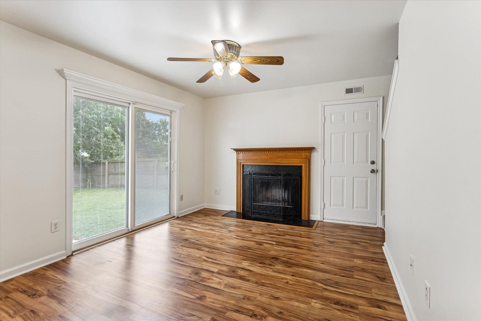 Newport News House: 724 Galleon Drive