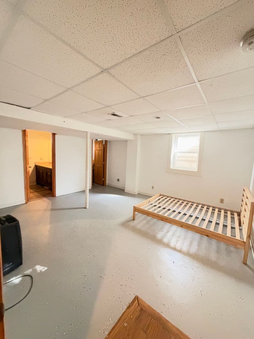 Williamsburg House: 115 Mimosa Drive