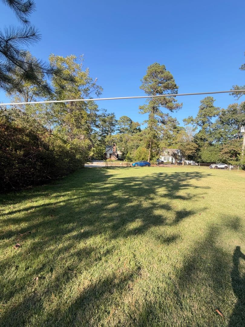 Williamsburg House: 120 Mimosa Drive