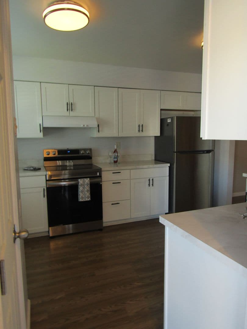 Virginia Beach House: 615 Aubrey Drive