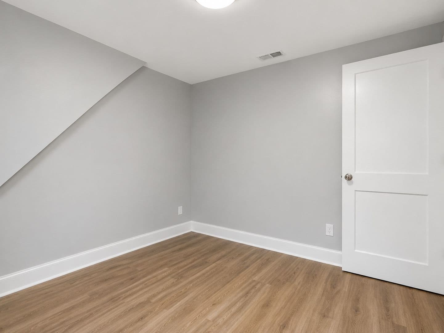 West Point House: 33345 King William Road