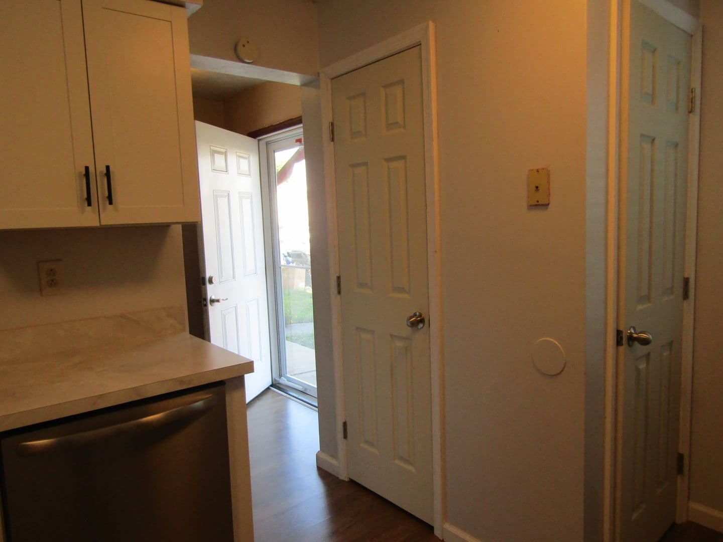 Virginia Beach House: 615 Aubrey Drive