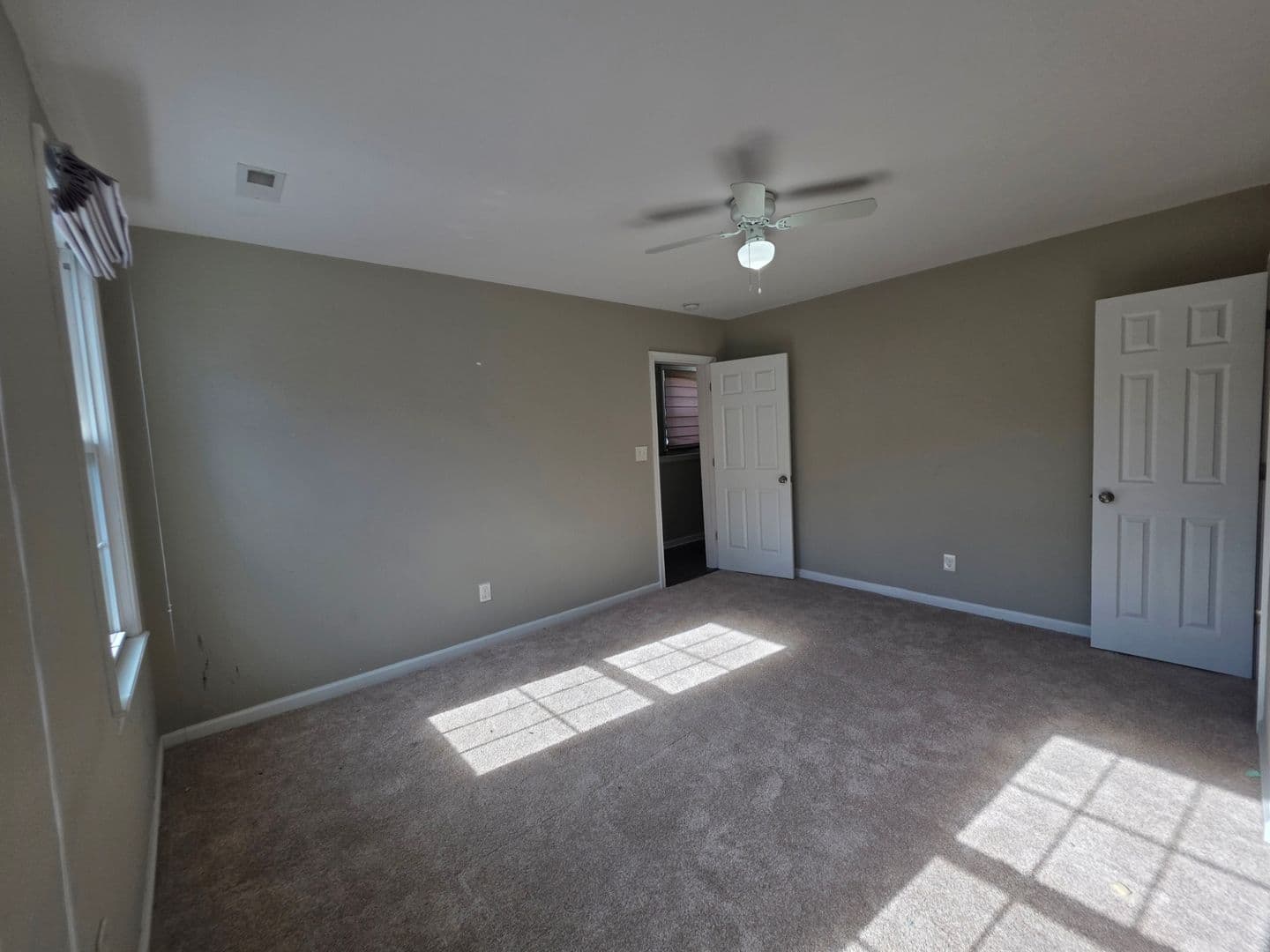 Portsmouth House: 212 Elm Avenue