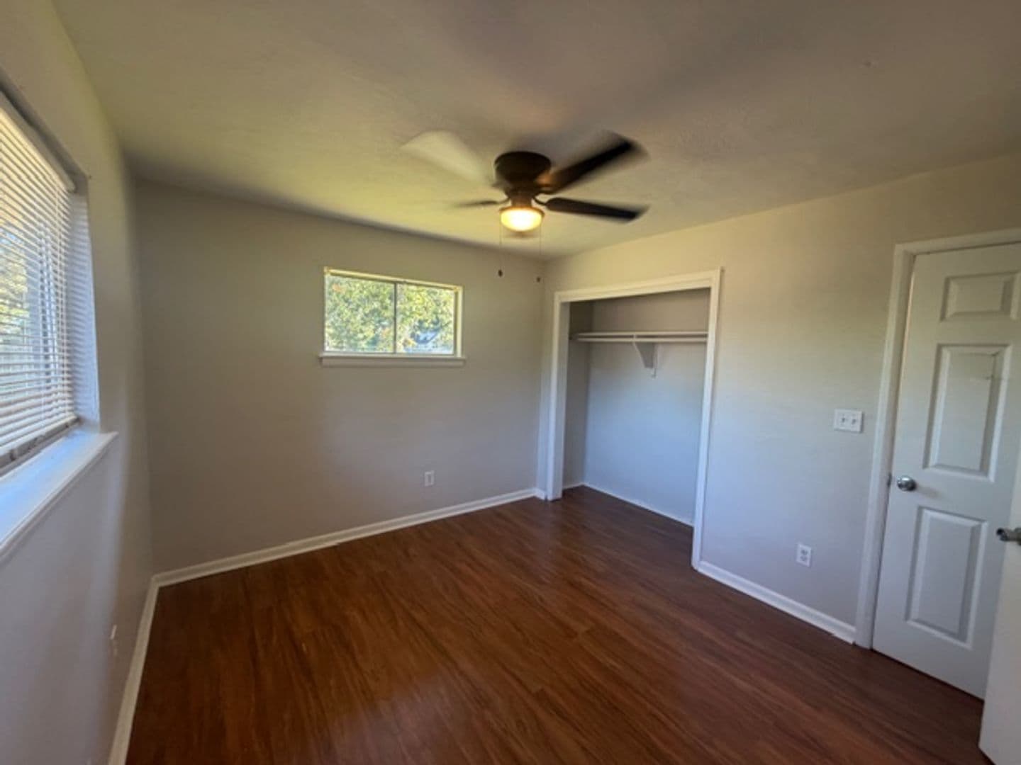 Virginia Beach House: 524 Rose Marie Avenue