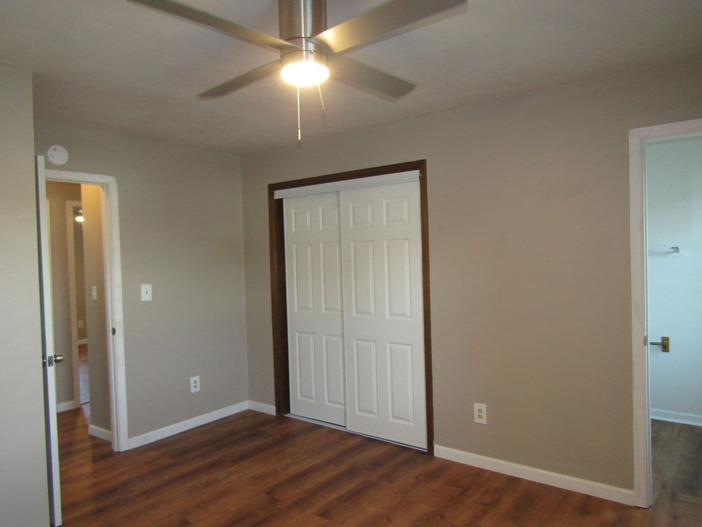 Virginia Beach House: 615 Aubrey Drive