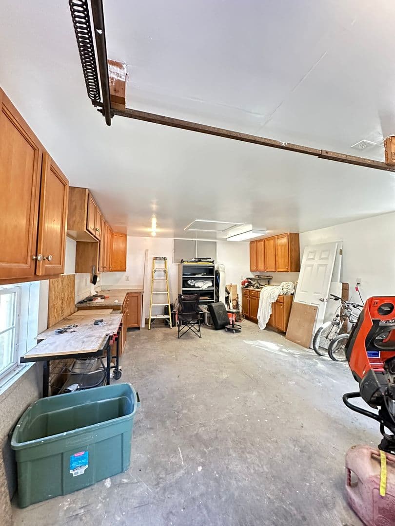 West Point House: 34067 King William Road
