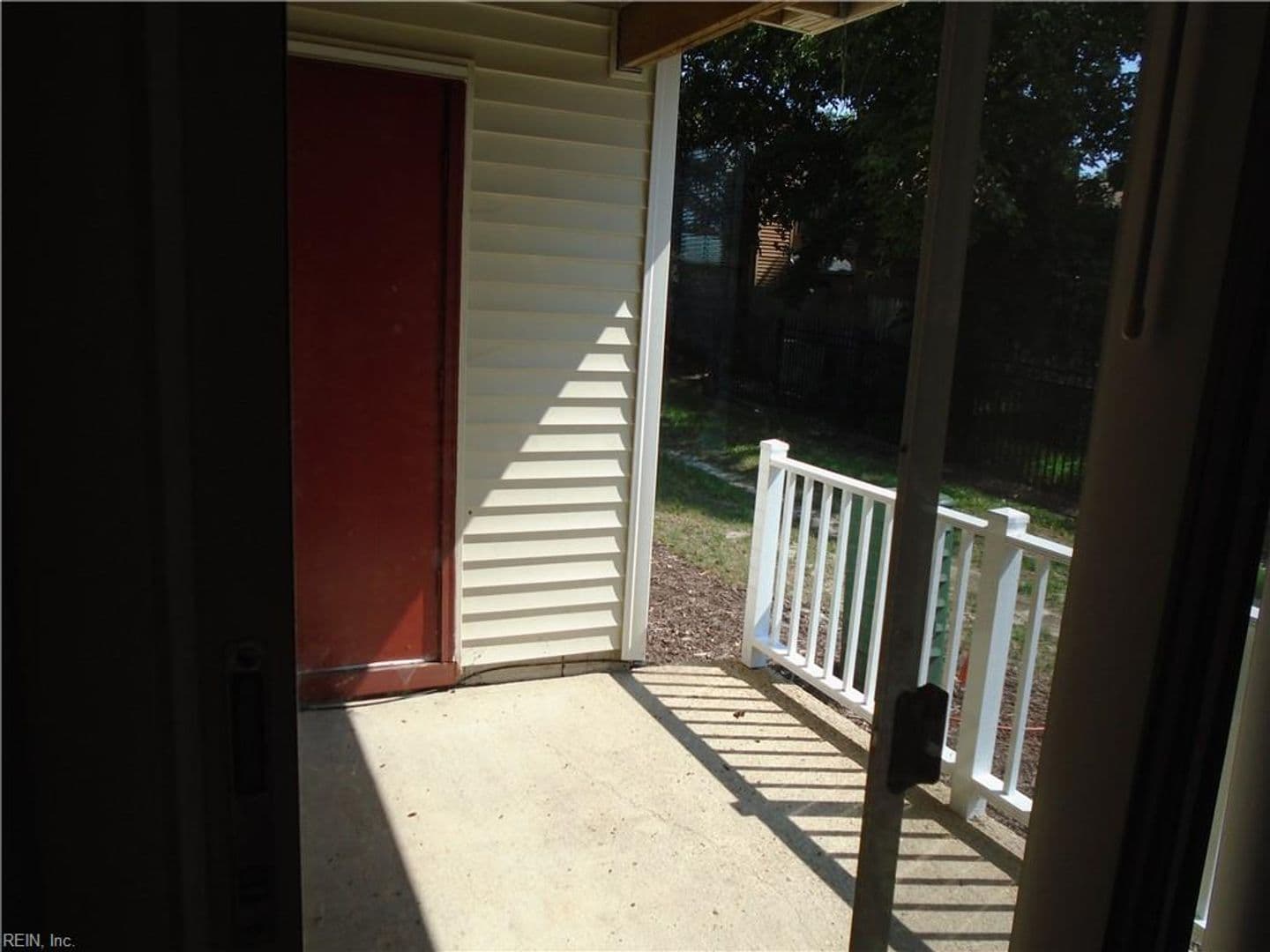 Virginia Beach House: 553 Pier Court