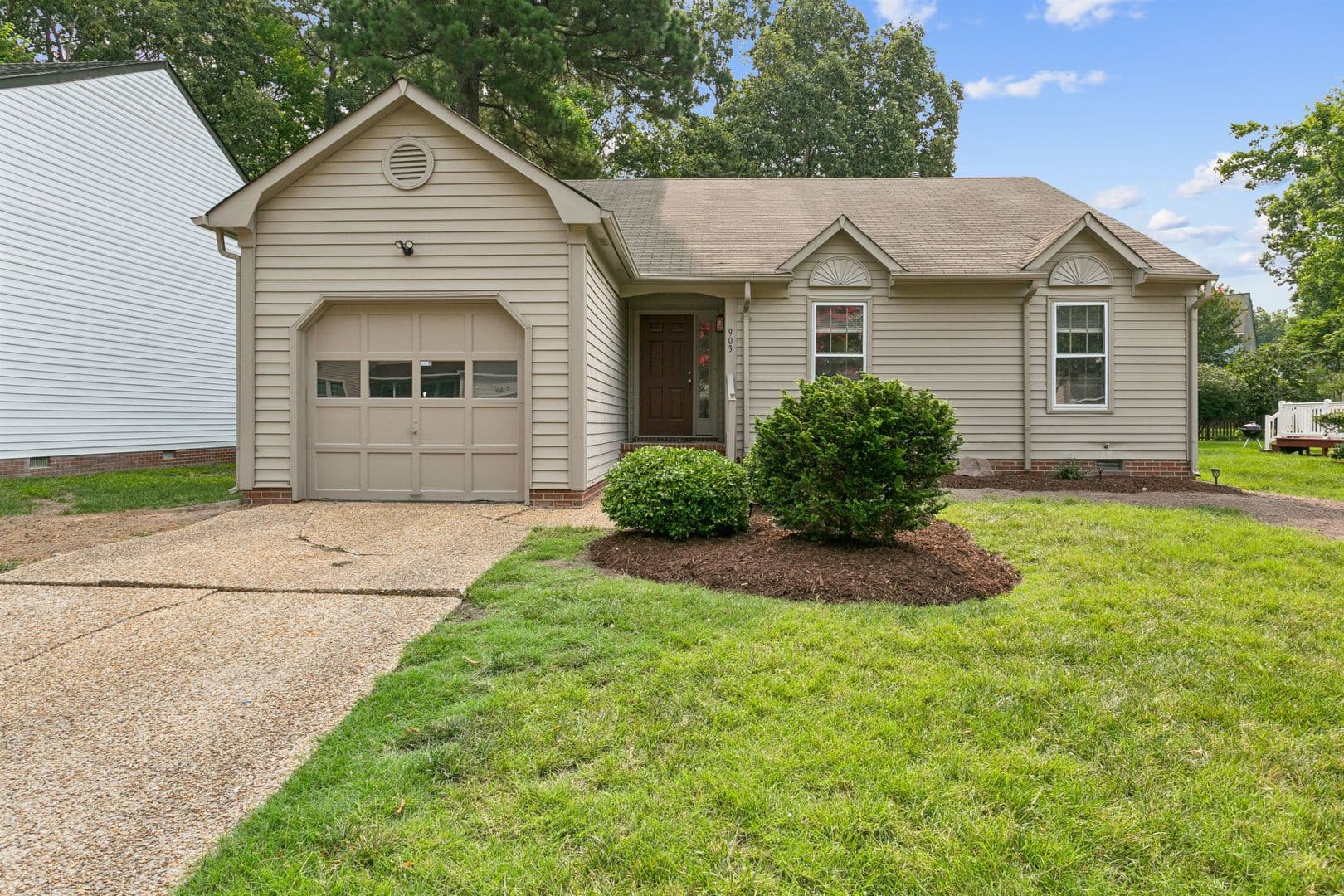 Newport News House: 903 Belvoir Circle