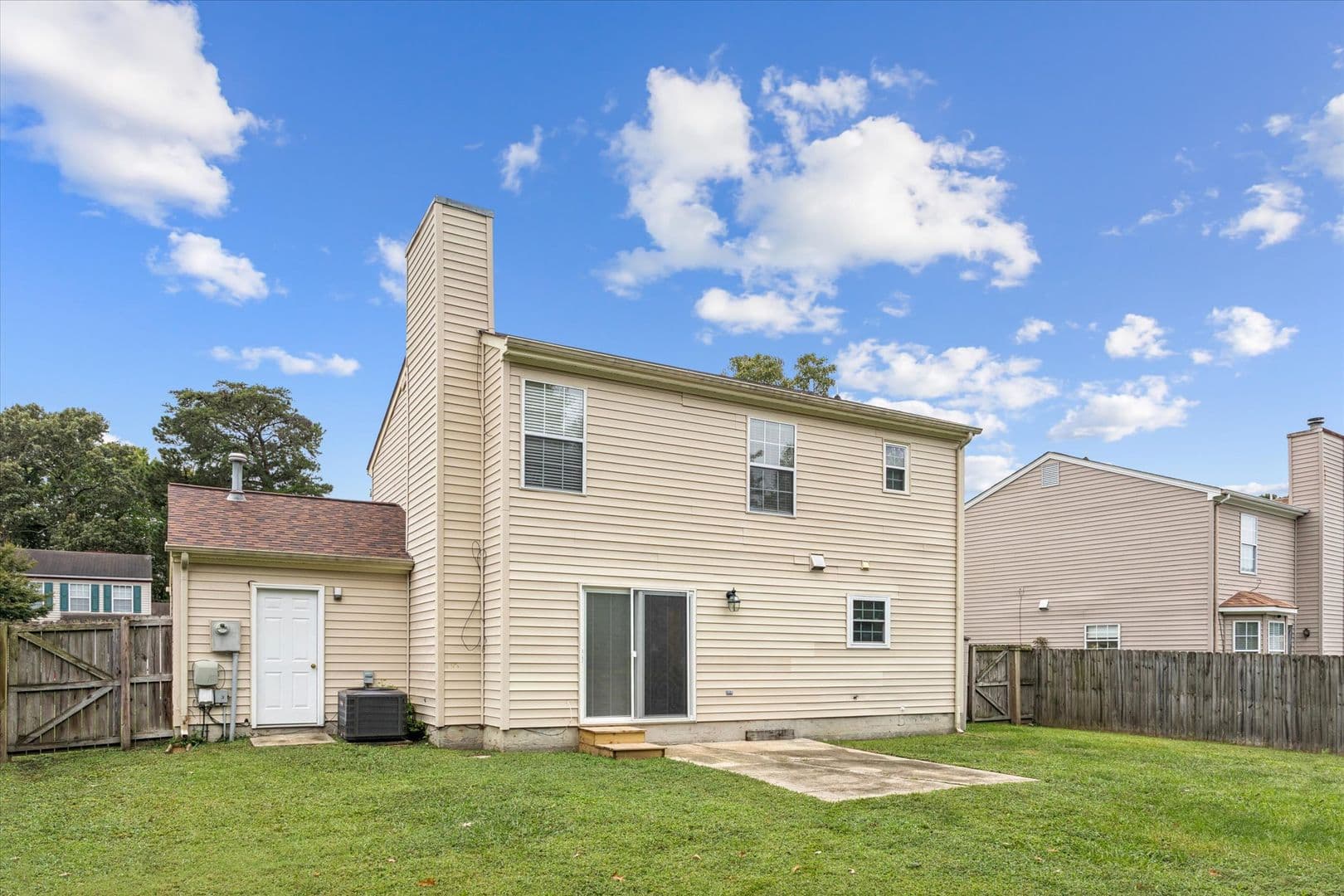 Newport News House: 724 Galleon Drive
