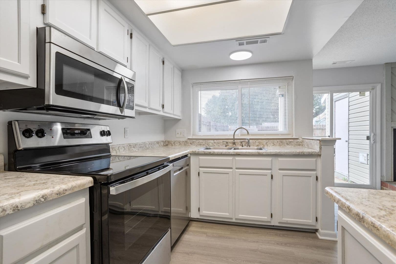 Virginia Beach Townhome: 5525 Campus Drive
