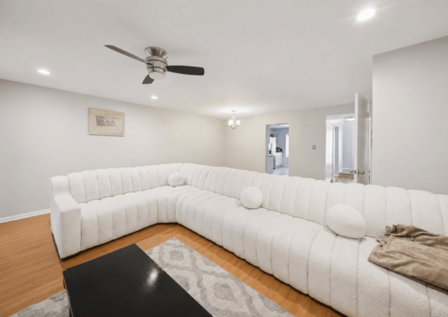 Virginia Beach House: 719 Waters Drive