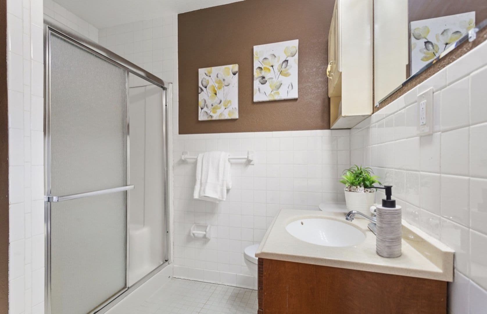Virginia Beach House: 1404 Shelton Road