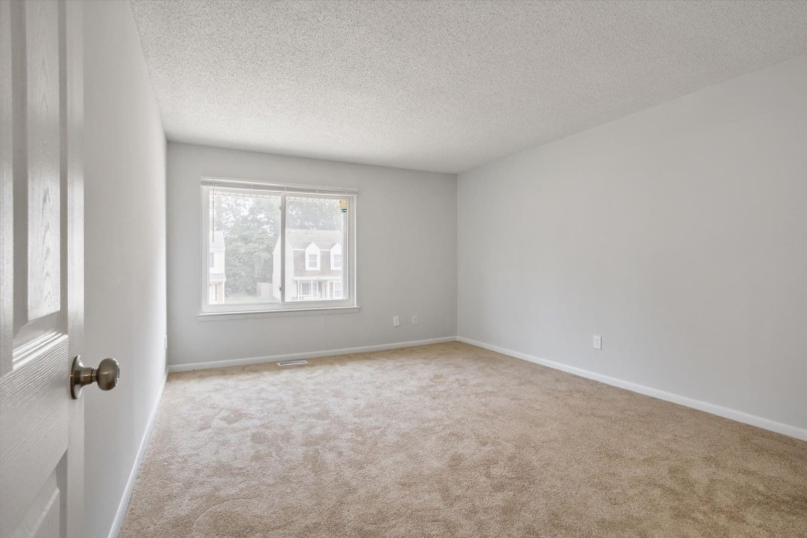 Virginia Beach Townhome: 5525 Campus Drive
