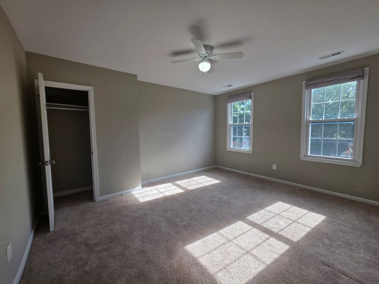 Portsmouth House: 212 Elm Avenue