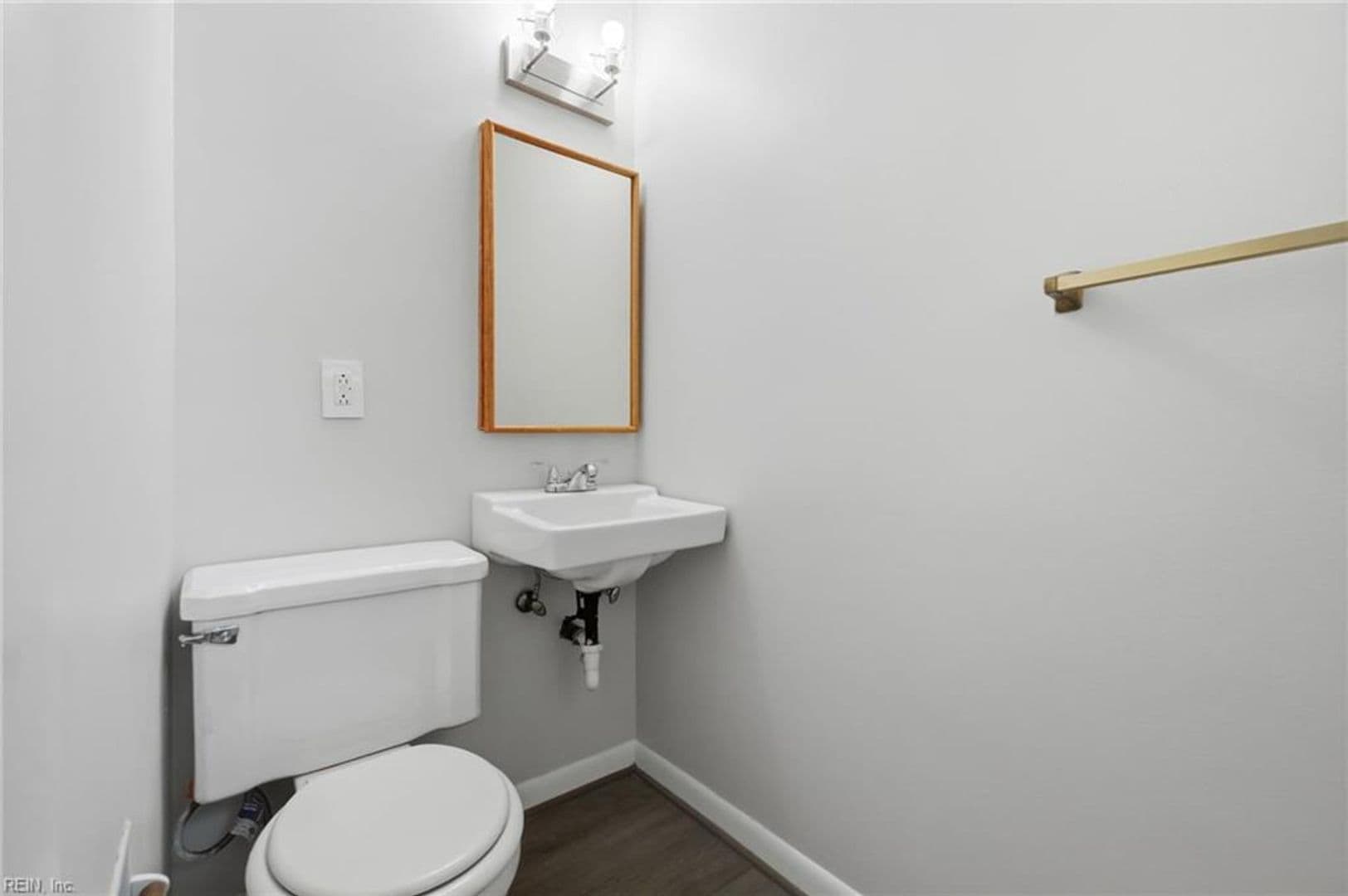 Virginia Beach House: 1912 Frizzell Drive