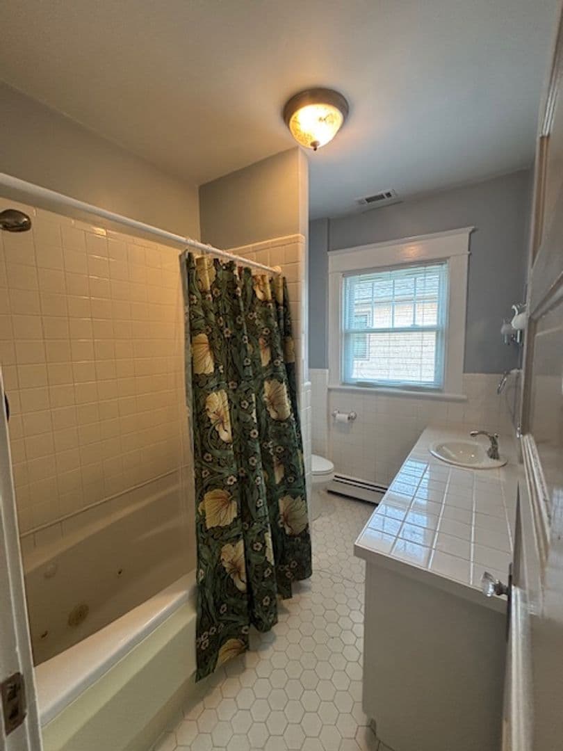 Norfolk House: 1325 Westover Avenue