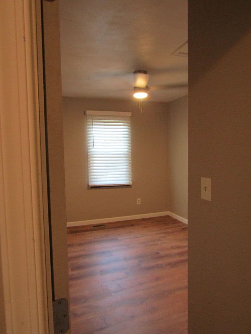 Virginia Beach House: 615 Aubrey Drive