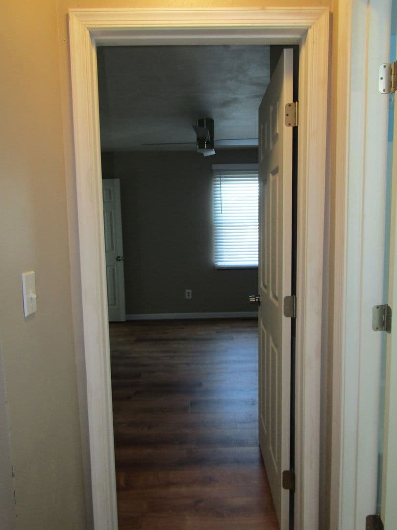 Virginia Beach House: 615 Aubrey Drive