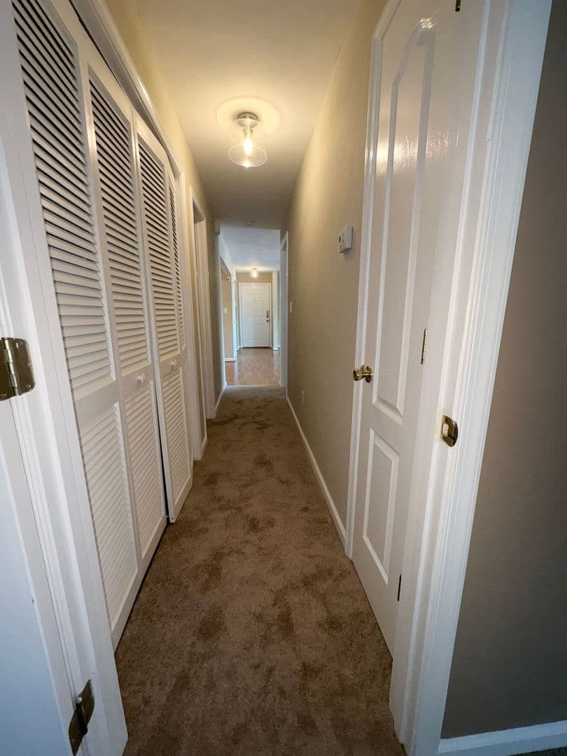 Virginia Beach House: 2204 Lesner Crescent #200