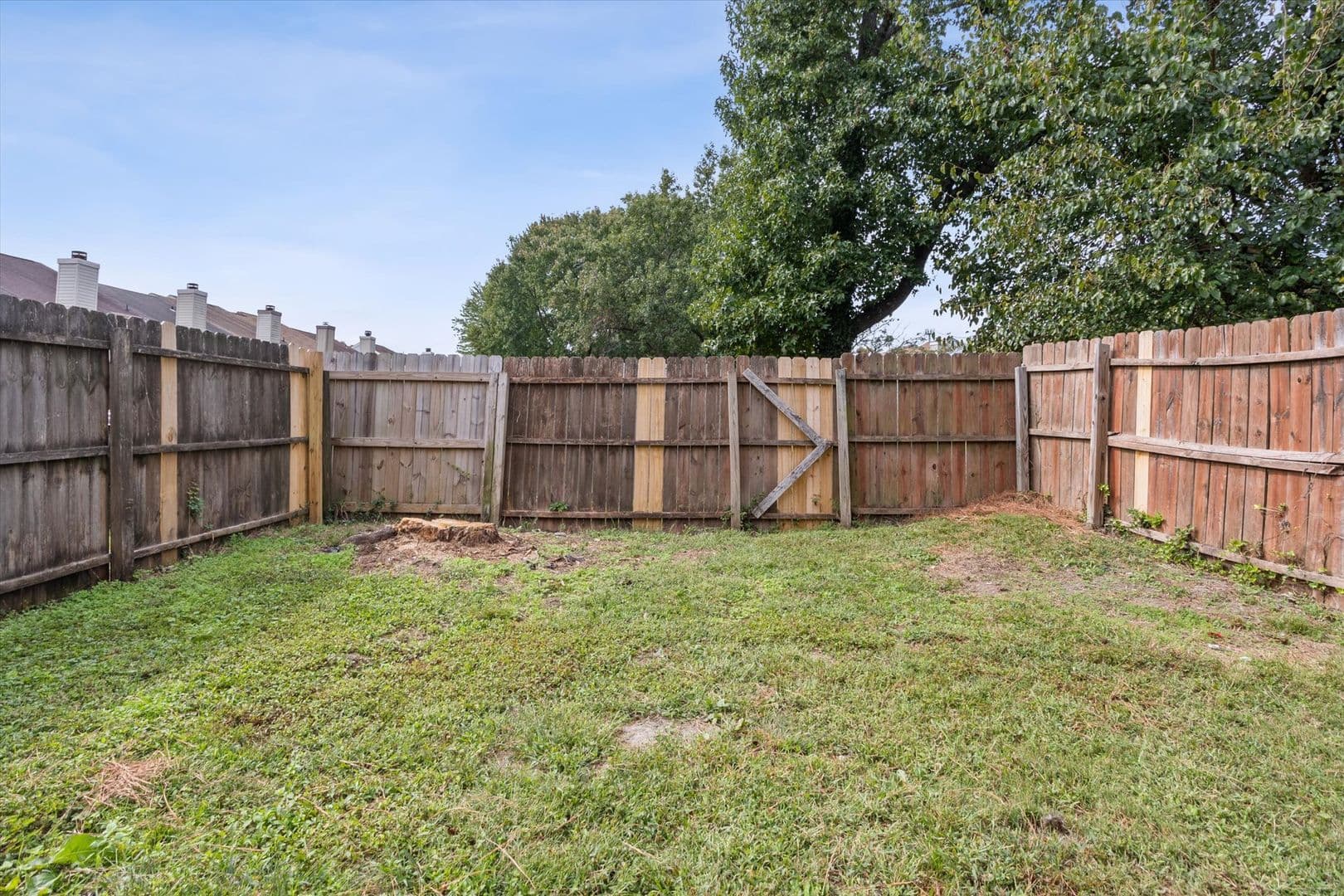Virginia Beach Townhome: 5525 Campus Drive