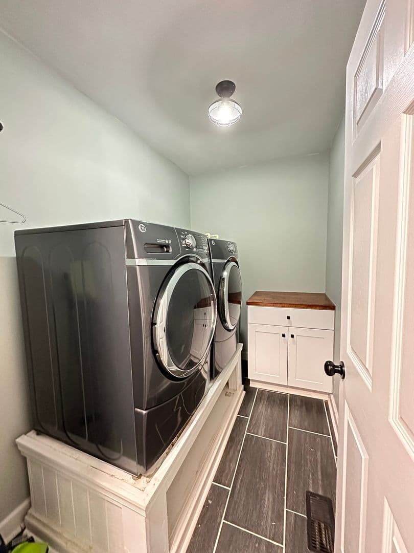 West Point House: 34067 King William Road