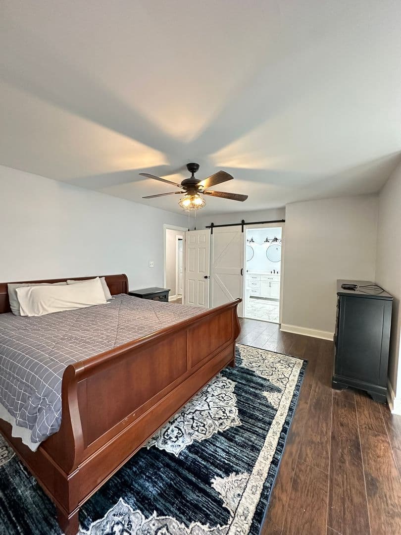 West Point House: 34067 King William Road