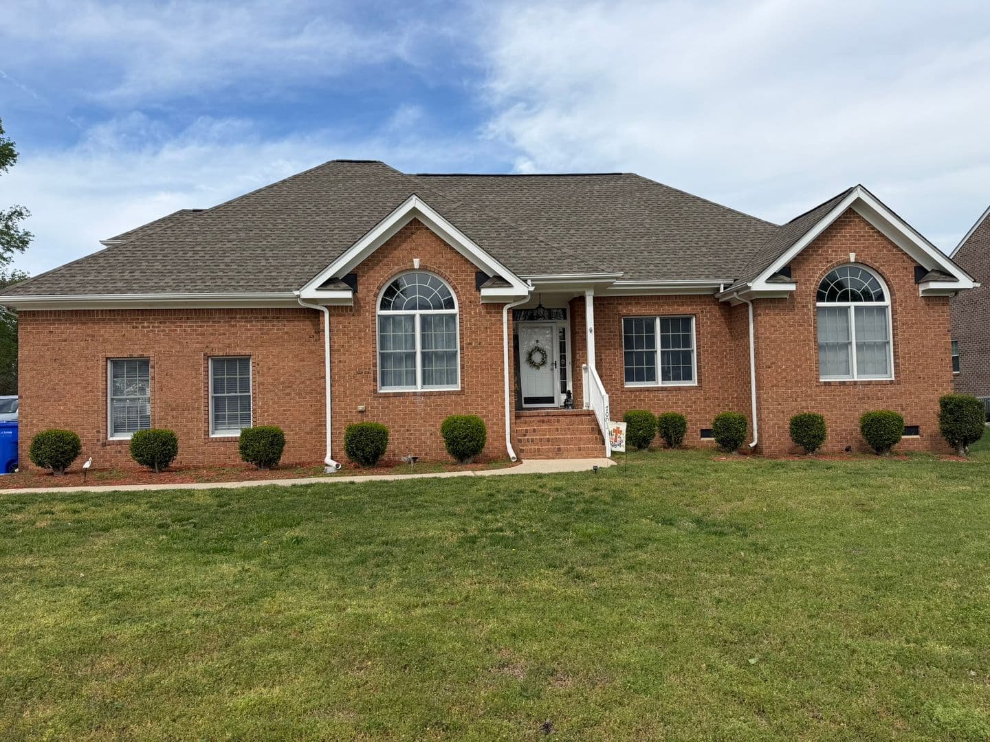 Suffolk House: 7003 Neal Court