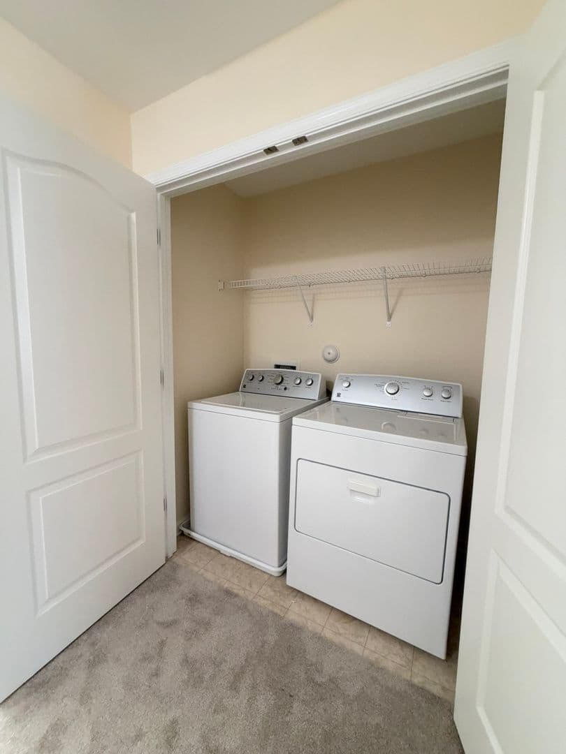 Williamsburg House: 4111 Prospect Street