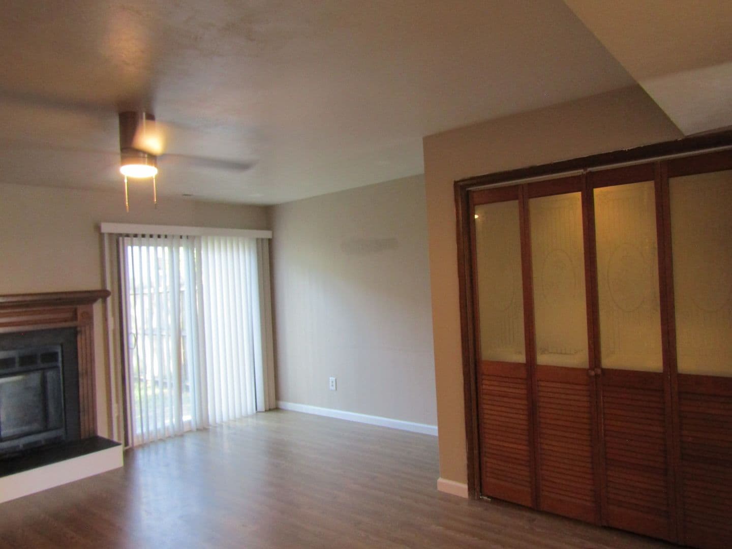 Virginia Beach House: 615 Aubrey Drive