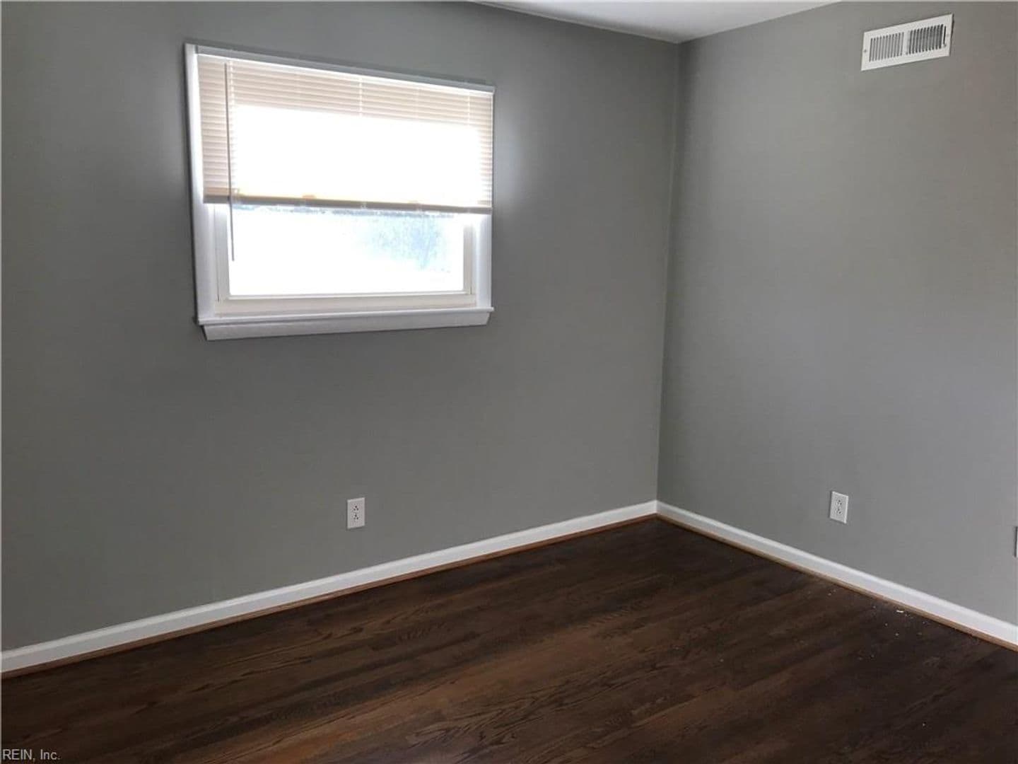 Virginia Beach House: 429 Schuyler Road