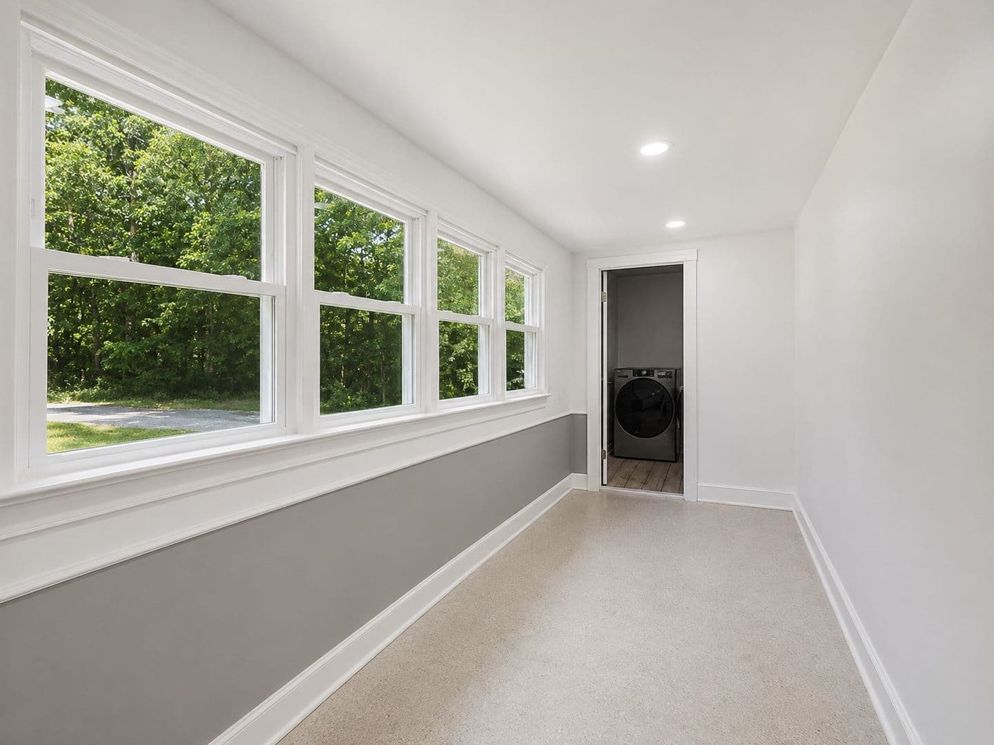 West Point House: 33345 King William Road