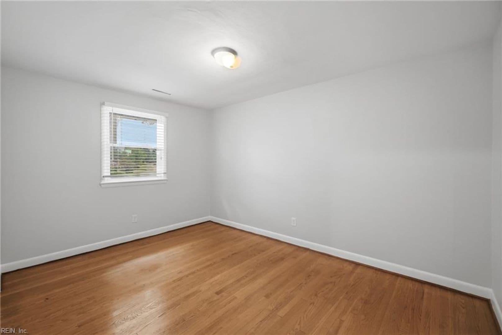 Virginia Beach House: 1912 Frizzell Drive