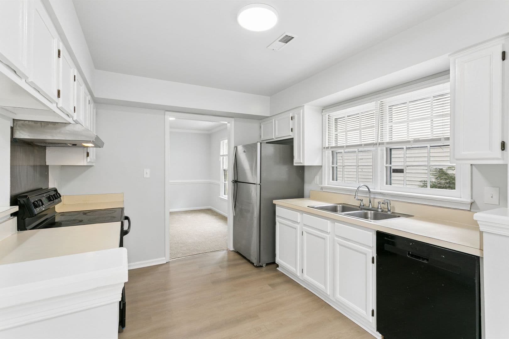 Newport News House: 903 Belvoir Circle