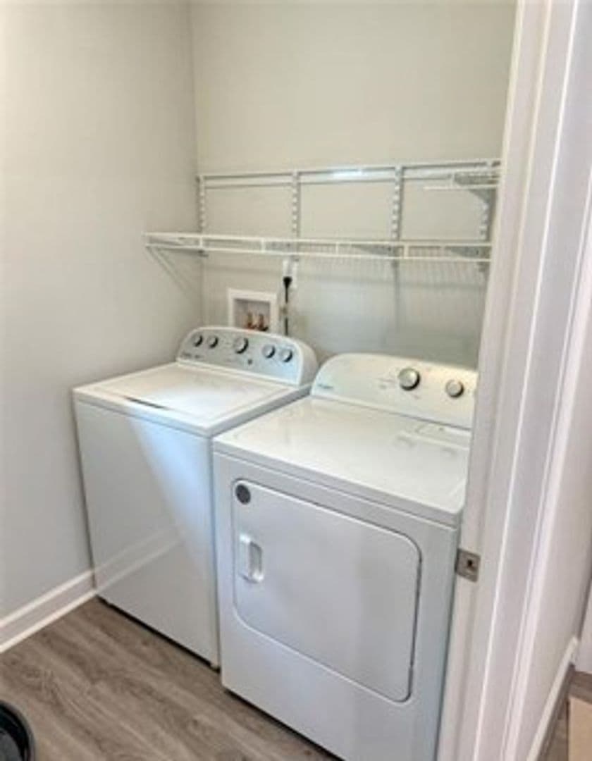 Williamsburg House: 205 Neck O Land Road